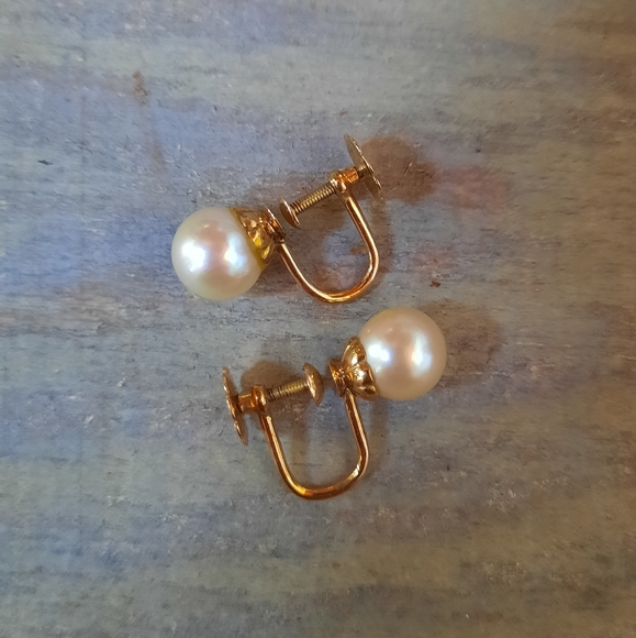 Vintage 18K Yellow Gold Custom Made Cultured Pearl Screwback Earrings - Picture 7 of 15